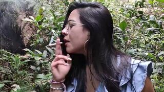 Stranger Invites Me to Smoke at Medellin's Parque Arvi, Ends with Outdoor Filing in Nature