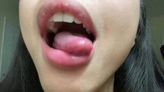 'Asian Slut Needs Big Cock🍆, Craves Deep Throat Filling'