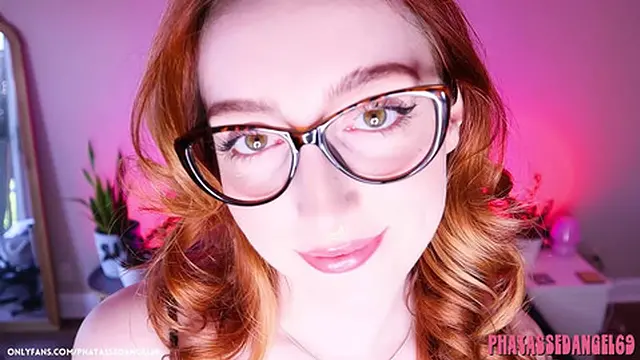 POV Your Girlfriend Loves You - sexy curvy redhead reality porn