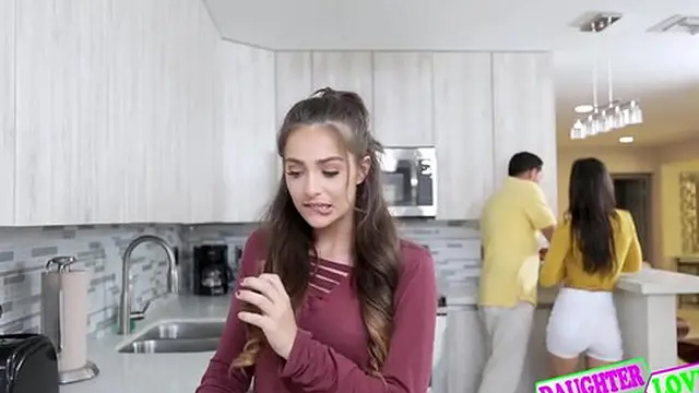 Sofie Reyez &mdash;  Kitty Carrera In Bake And Swap Vol 1