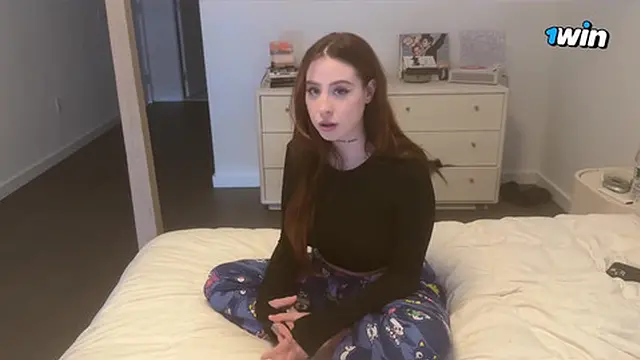 HORNY HOT College girlfriend Begs For CREAMPIE Before Class (BEST Sex ive EVER had)-Rosie Rider