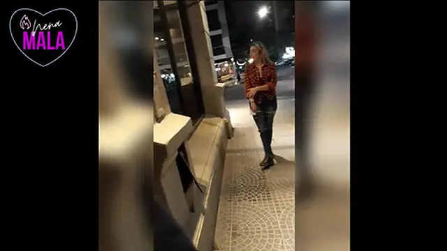 SORPRENDENTE!! DELIVERY DE PIZZA SE FOLLA A RUBIA CULONA SALVAJEMENTE