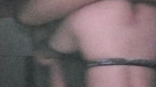LE ENCANTA COGER A MI ROOMIE, ES UNA PUTA BIEN HECHA.
