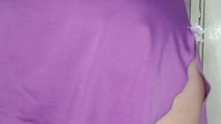 Brazilian tail showing her pussy while shaking