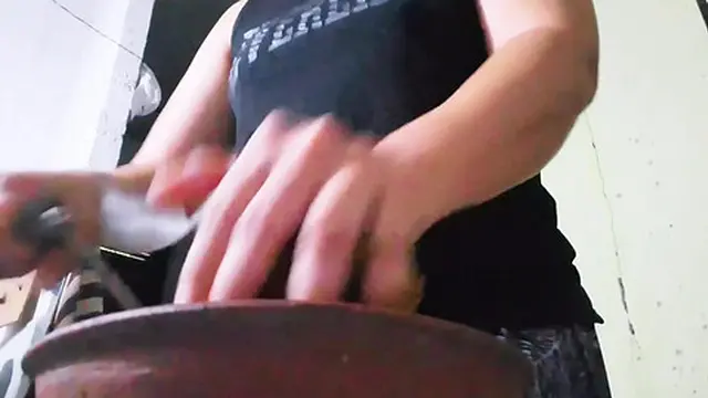 පුක හොල්ල හොල්ල පොල් ගාද්දී හිතෙන්නෙම පුකේ ආරින්න කොහොමද පුක පැලිල්ල &mdash; Asian couple ass fuck  &mdash;  big ass