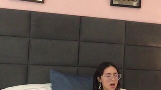 I fuck my hot girlfriend until I fill her pussy