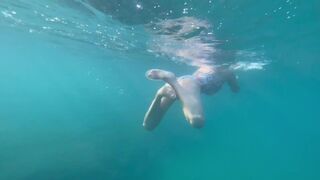Spreading legs, sexy ass, underwater flower dress