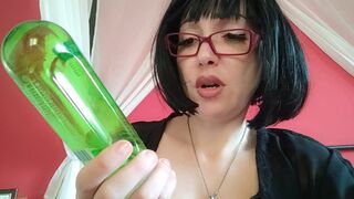 stepmom shows great squirt with toys