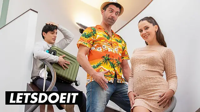 Minni Joy Craves A Big Cock🌭 For Her Tight Pussy✌ - LETSDOEIT