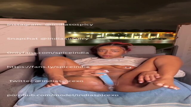 Tattooed brunette Bella Blu takes it in the backside