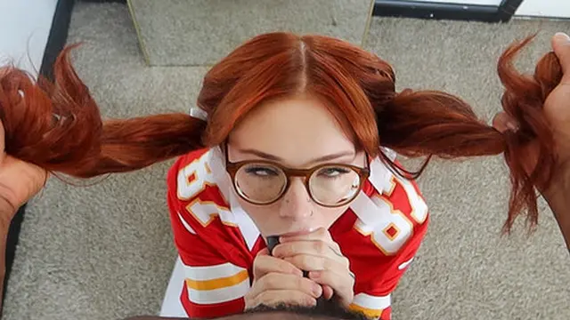 Sweet girlfriend′s Friend pleads for my load - Naomi Hughes