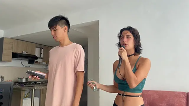 Assist my girlfriend with singing lessons and deeply fuck her throat